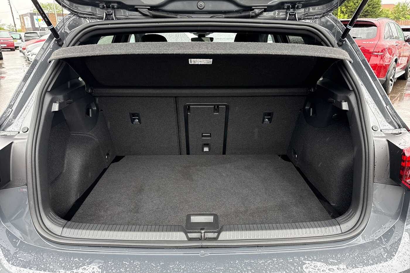 Volkswagen Golf 1.5 TSI 150 R-Line 5dr