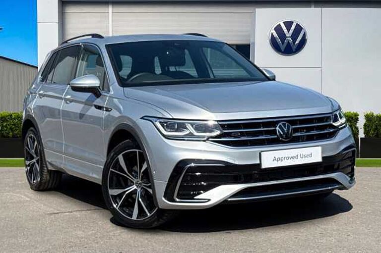 Volkswagen Tiguan R-Line Edition 2.0 TDI 150PS DSG ⭐Tow bar, swivelling | Vienna Leather,⭐